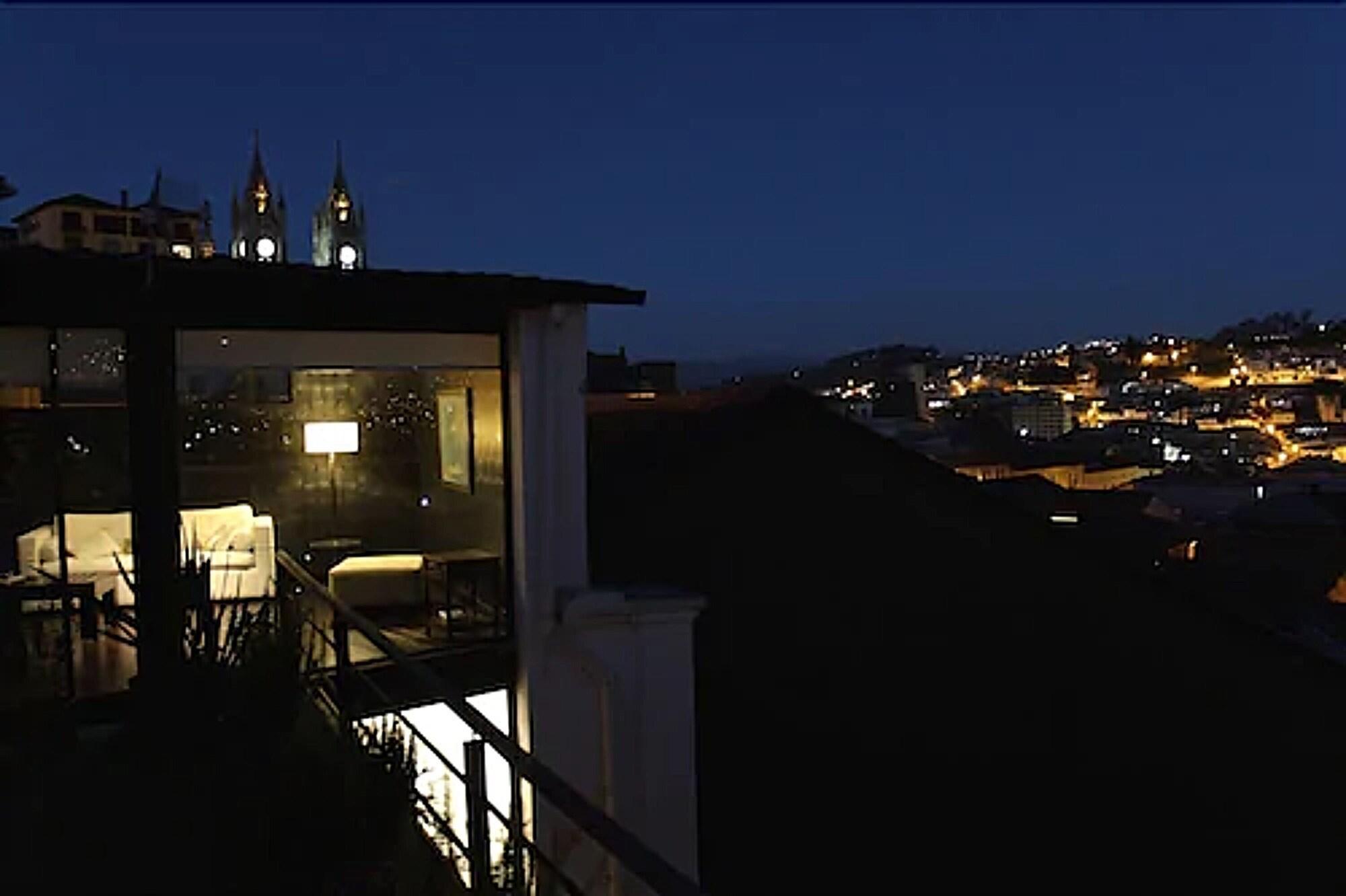 Hotel Casa Gardenia กีโต ภายนอก รูปภาพ