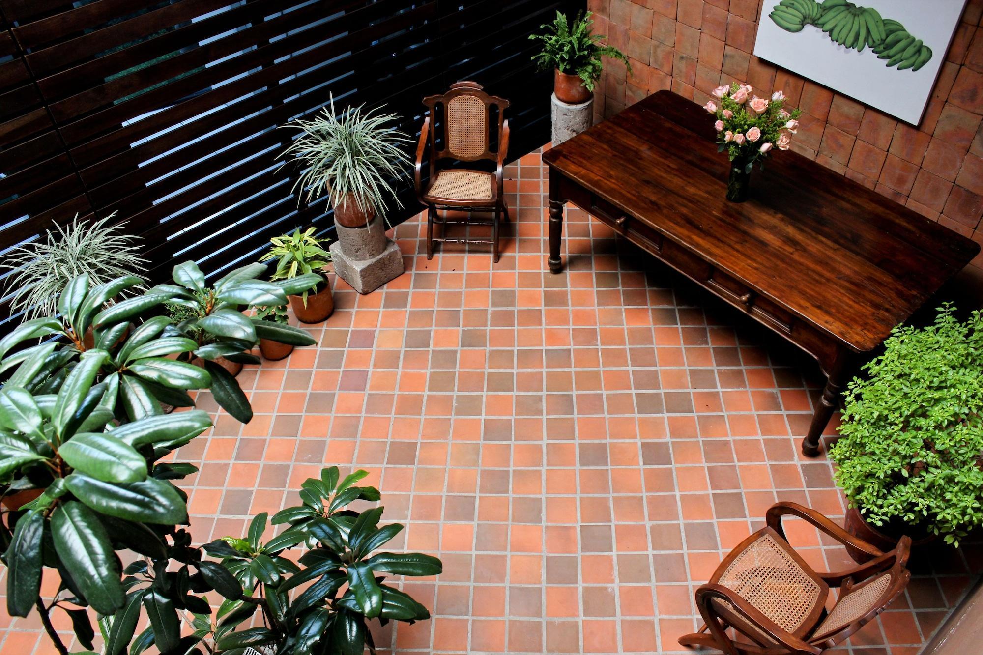 Hotel Casa Gardenia กีโต ภายนอก รูปภาพ