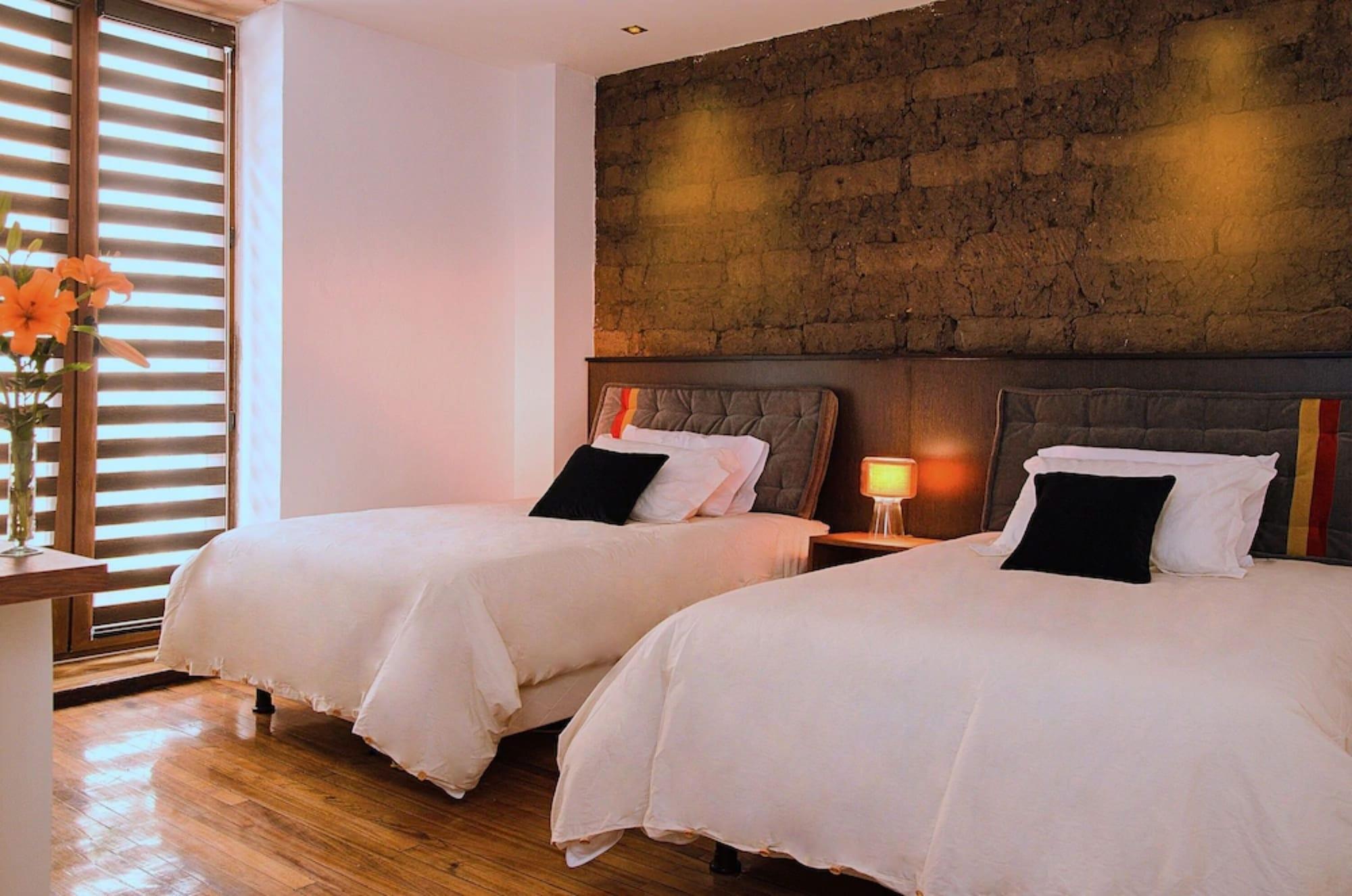 Hotel Casa Gardenia กีโต ภายนอก รูปภาพ