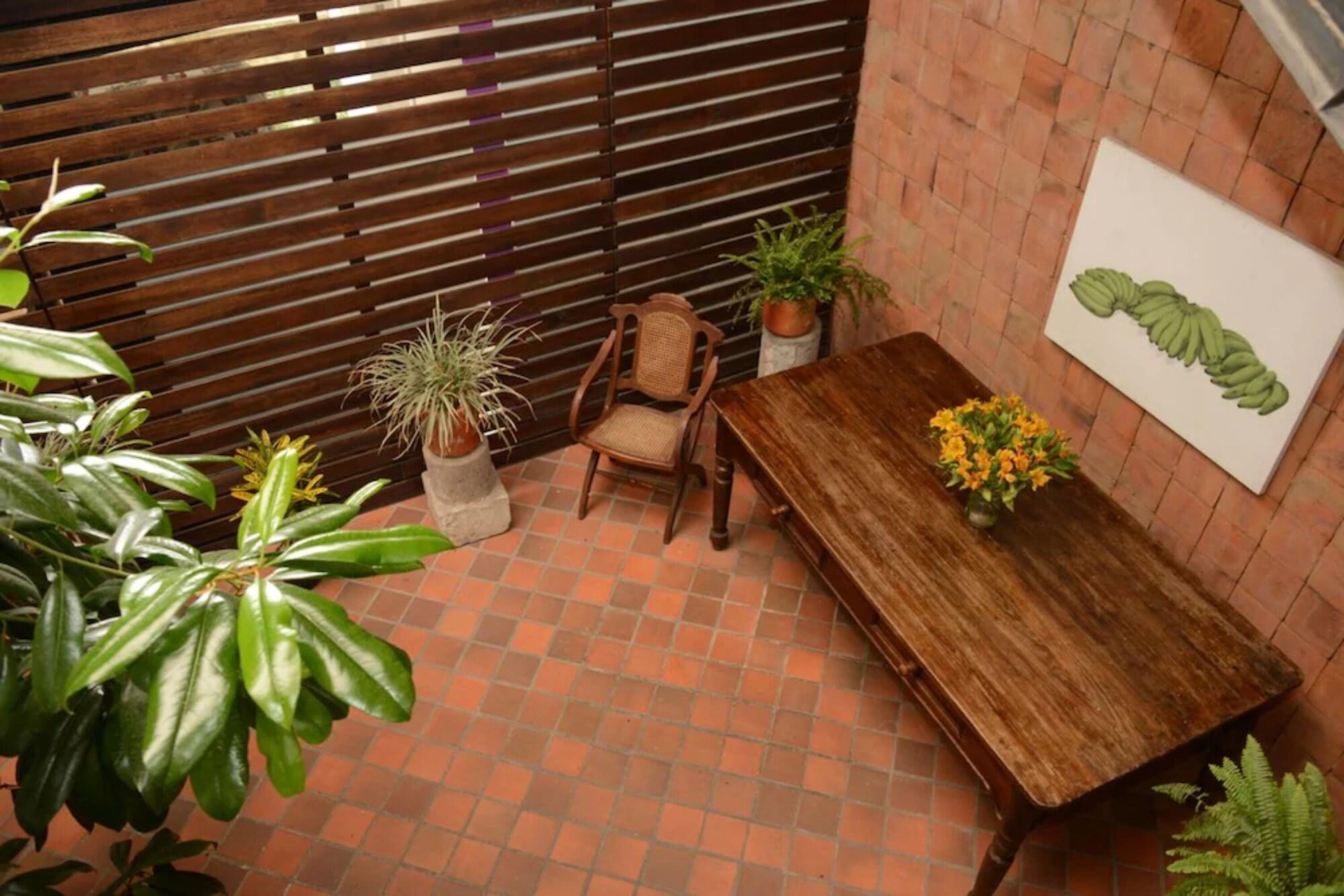 Hotel Casa Gardenia กีโต ภายนอก รูปภาพ