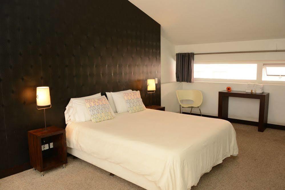 Hotel Casa Gardenia กีโต ภายนอก รูปภาพ