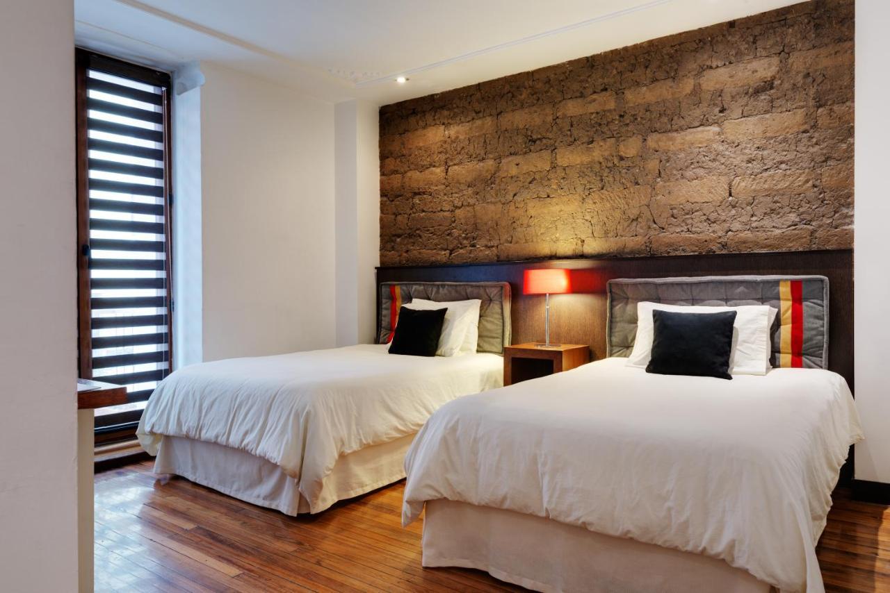 Hotel Casa Gardenia กีโต ภายนอก รูปภาพ