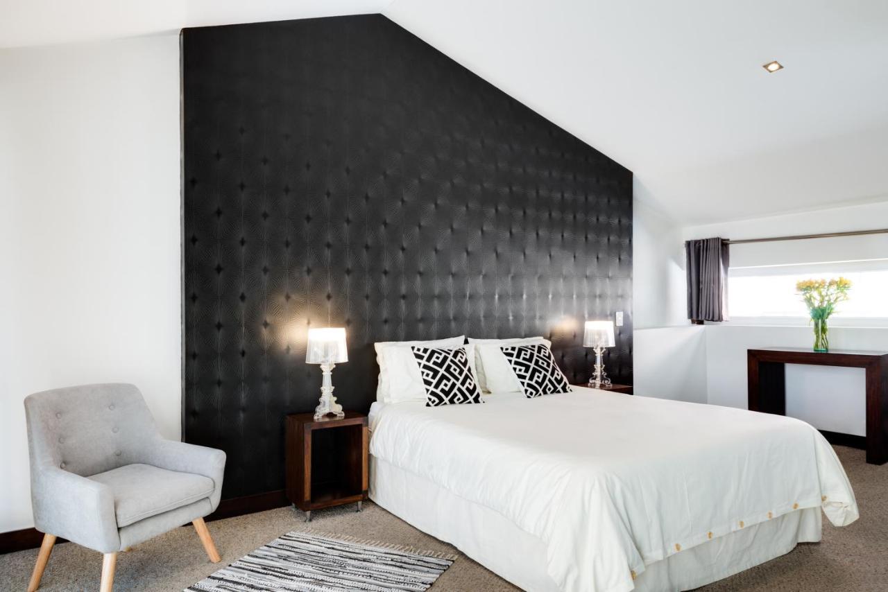 Hotel Casa Gardenia กีโต ภายนอก รูปภาพ