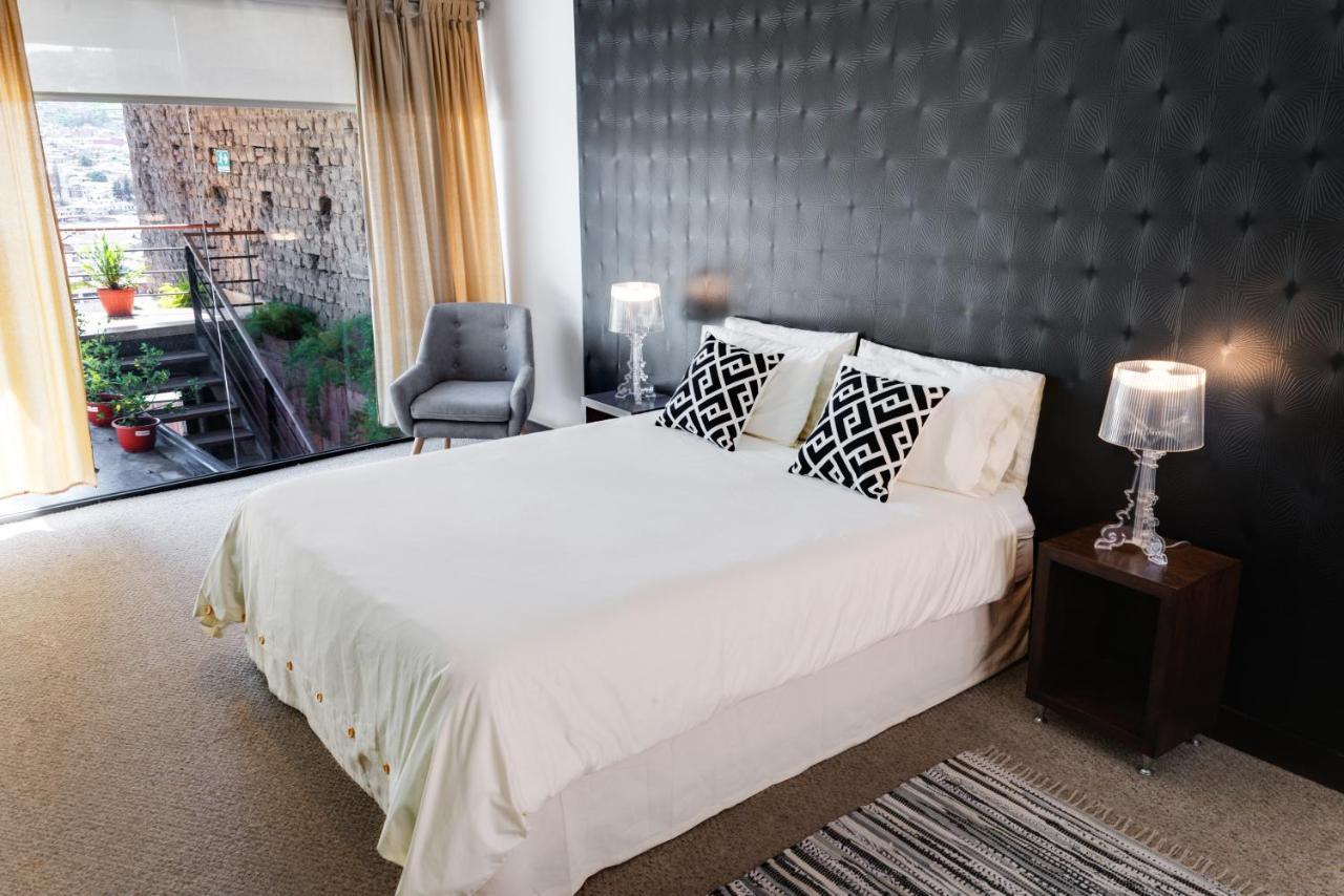Hotel Casa Gardenia กีโต ภายนอก รูปภาพ