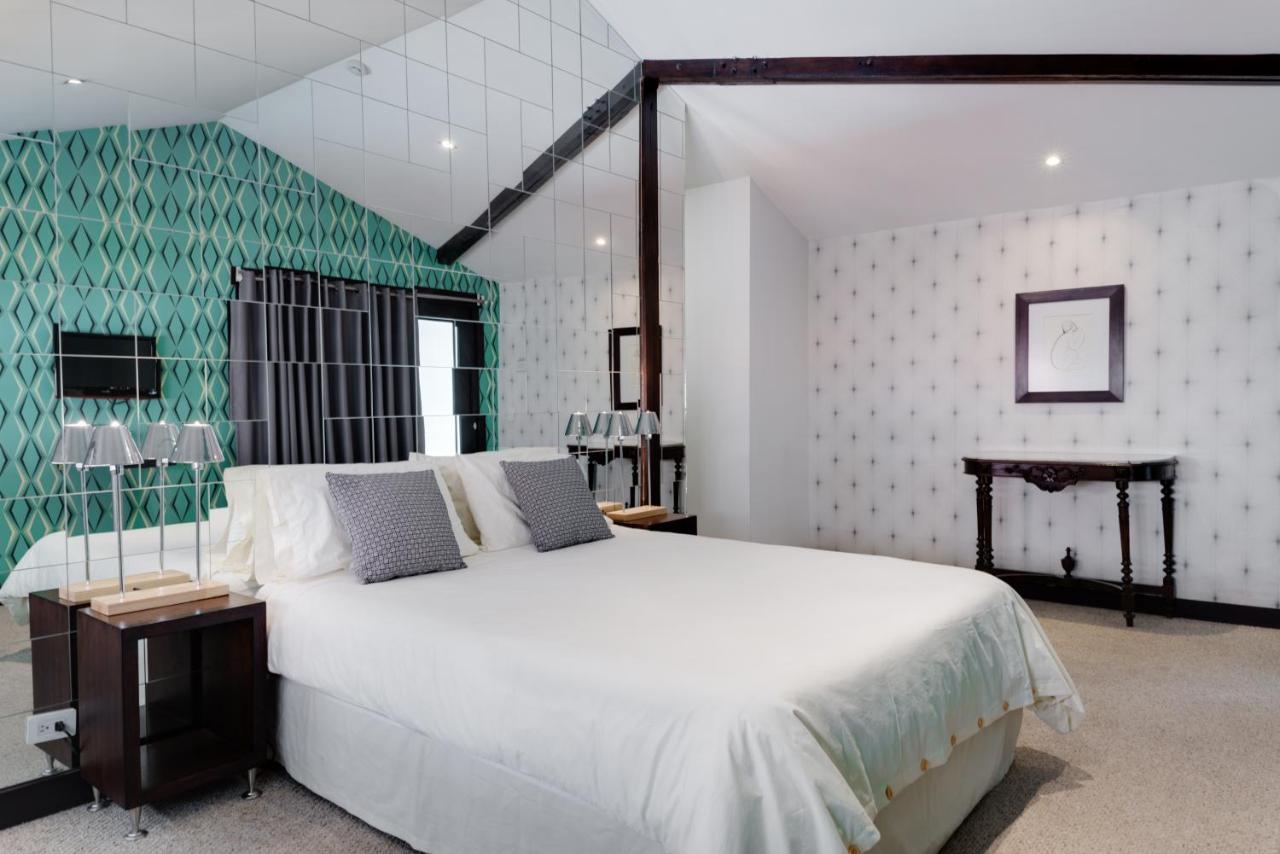 Hotel Casa Gardenia กีโต ภายนอก รูปภาพ